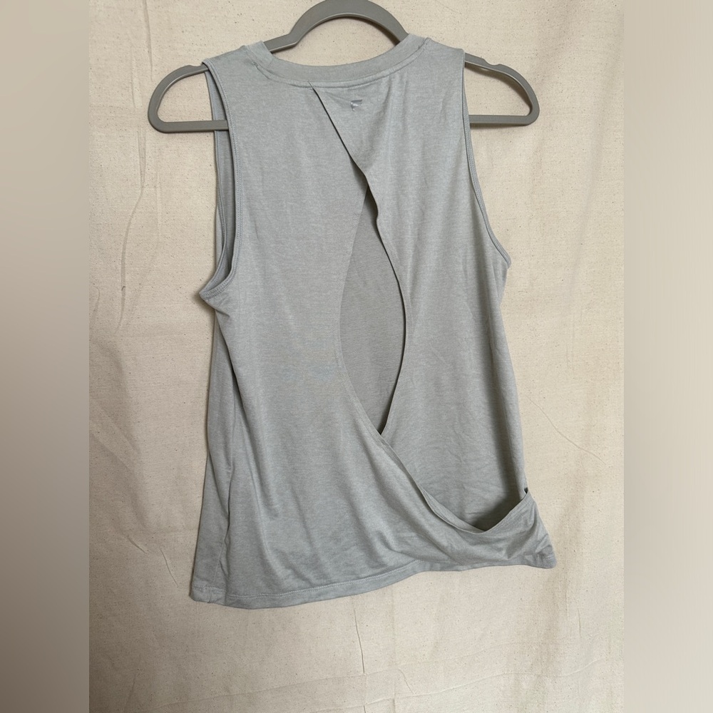 Fabletics Cut out tank top